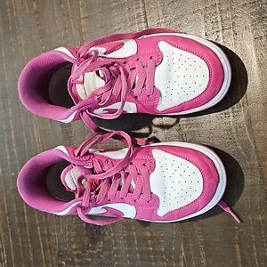 Nike dunk pink sz 7